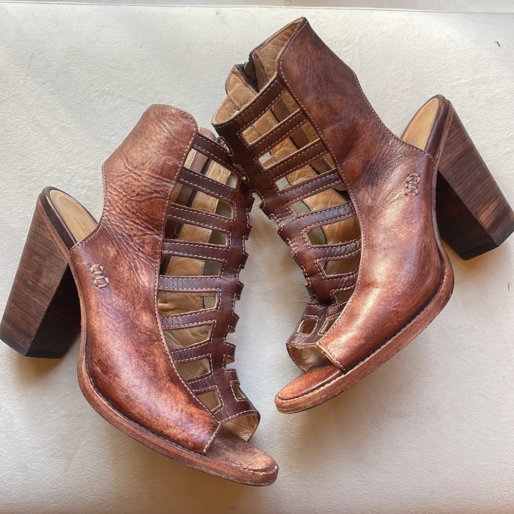 Bed Stu Brown Leather Zip Up Heels